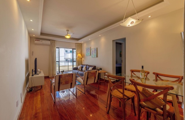 Cozy apartment in Recreio/RJ with balcony. Spacious, bright and airy.