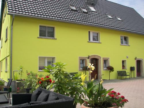 Cozy Apartment in Lichtenhain Germany With Garden
