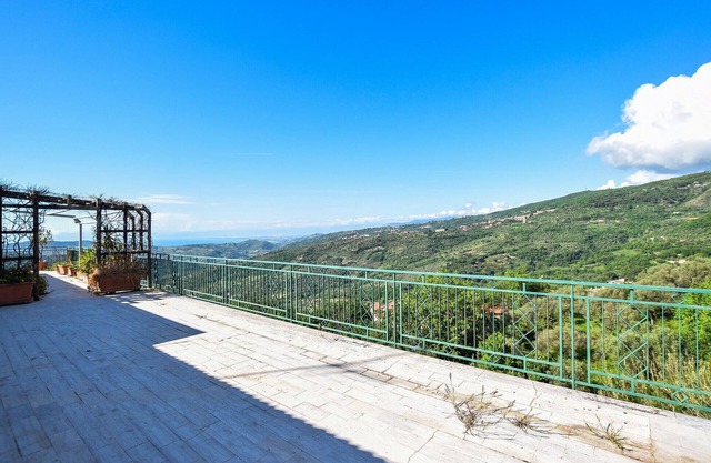 Cozy apartment in Perdifumo with WiFi