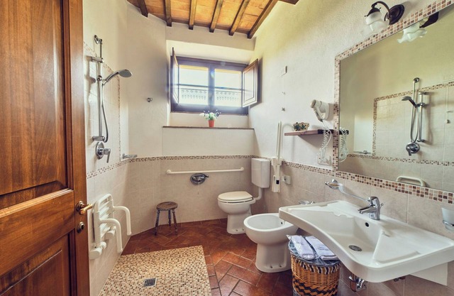 Cozy apartment in the heart of Val d'Orcia, perfect for families.