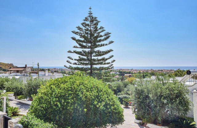 Cozy apartment in Tortora with WiFi