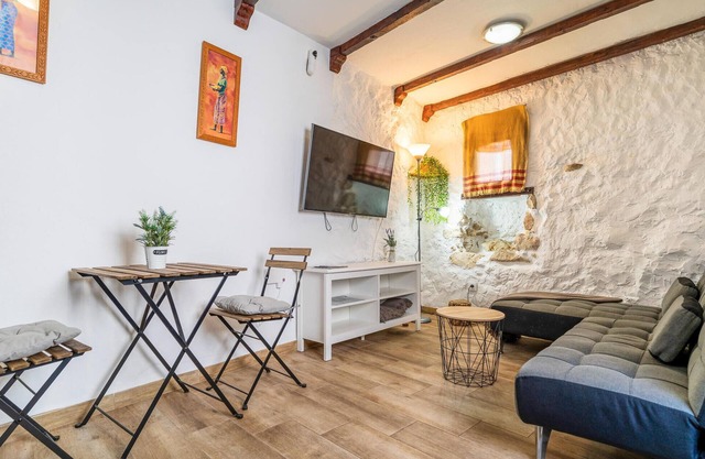 Cozy apartment in Ubrique with WiFi