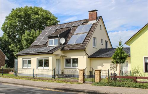 Cozy Apartment In Wurster Nordseeküste