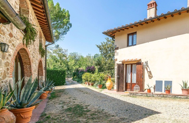 Cozy apartment in Molino del Piano