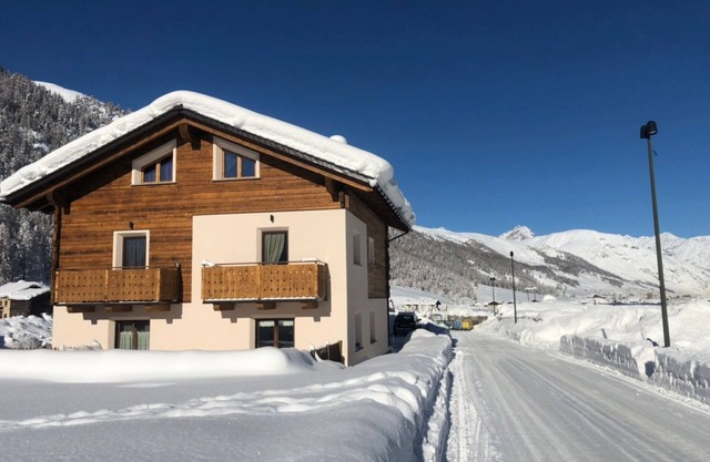 Cozy Apartment "Livigno" near Palipert Ski Resort with Mountain Views