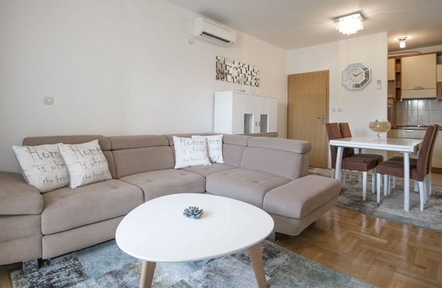 COZY APARTMENT NEAR BEACH - NEW 2019!