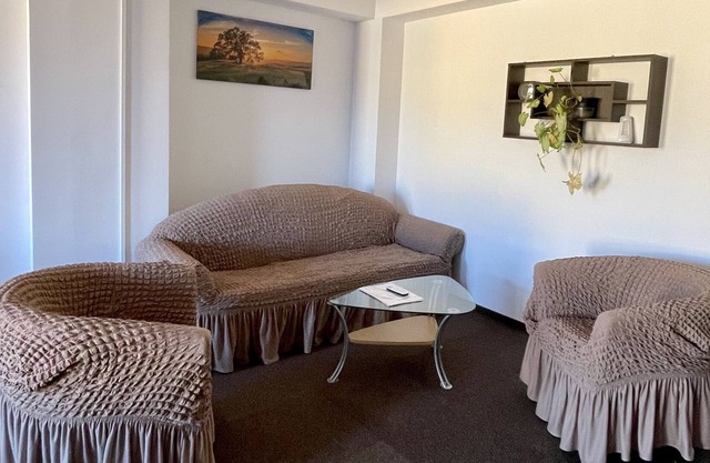 Cozy Apartment Near The Airport#43