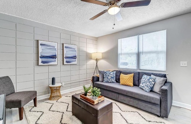 Cozy Apartment on Shaded Street!