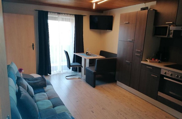 Cozy apartment Schloßberg (37sqm) with balcony and free WiFi
