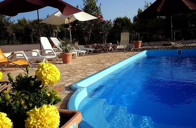 Cozy apartment-studio for two guests on island Šolta,Rogač