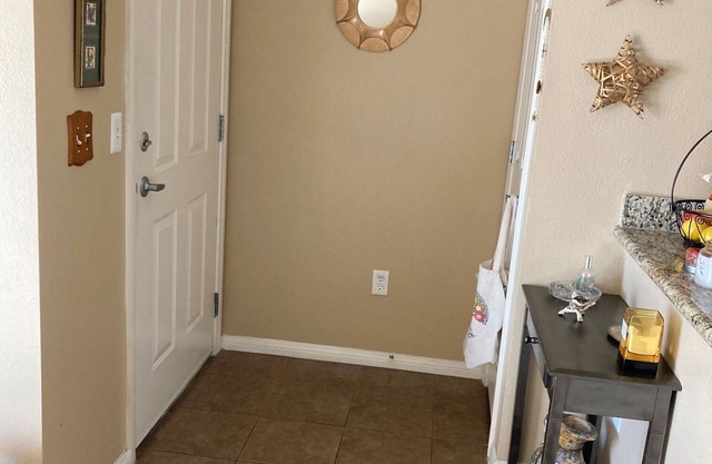 Cozy Apartment w/balcony and many amenities