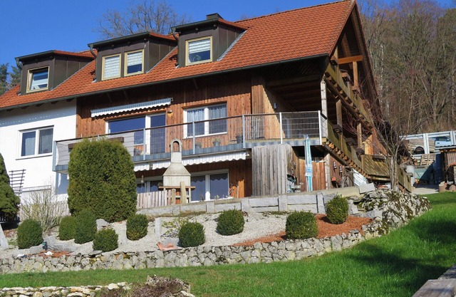 Cozy apartment with nearby hiking trails