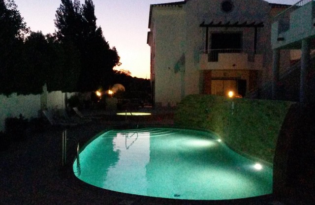 Cozy apartment with terrace, pool and barbecue