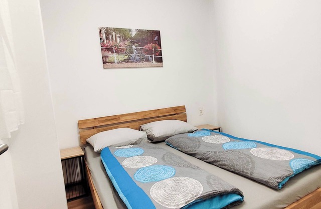 Cozy Apartments in Central Location with Free Parking