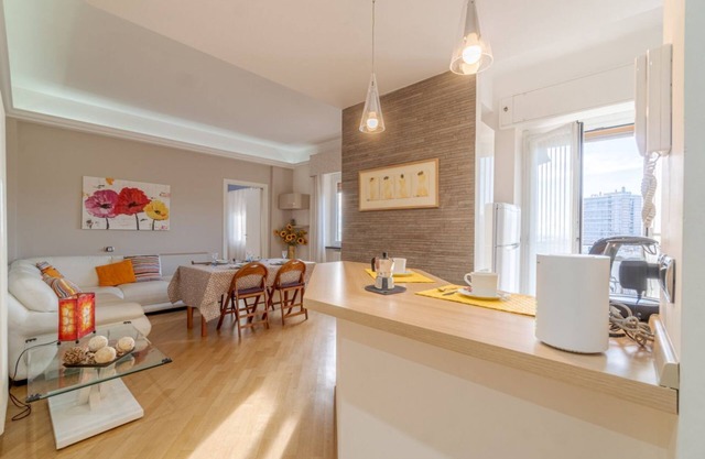 Cozy APT x4 - Seaview & Balcony