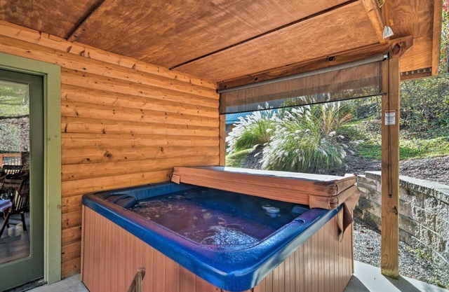 Cozy Asheville-Area Cabin w/Hot Tub & Fireplace!