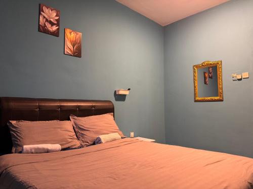 cozy,Bayan,lepas 4pax1car ParkSpiceAirPort domestic guest only