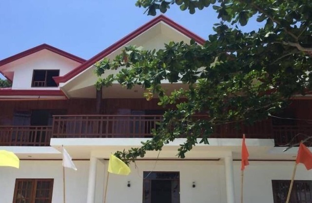 Cozy Beachfront Standard Room in El Nido