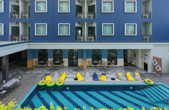 Cozy Blu Suvarnabhumi