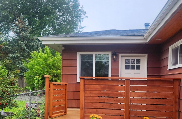 Cozy Brand New Studio in charming Mount Vernon, Perfect for You and Your Pup