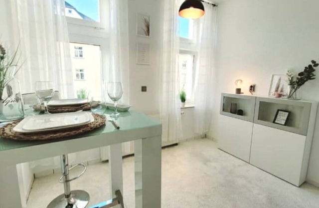 Cozy, bright apartment - with Netflix