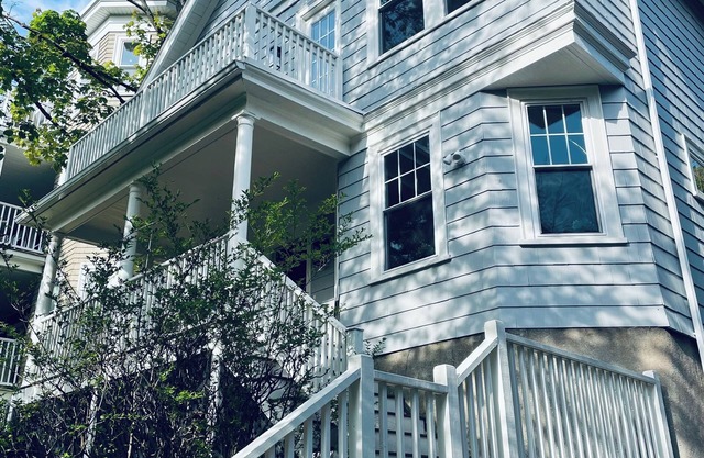 Cozy Brookline Condo By Boston