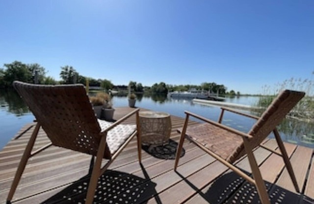 Cozy bungalow directly on the Havel