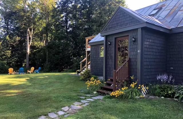 Cozy Burke Mountain Rental