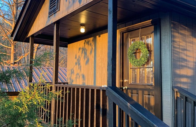 Cozy Cabin 1 at Cave Run Cabins near Cave Run Lake & MSU