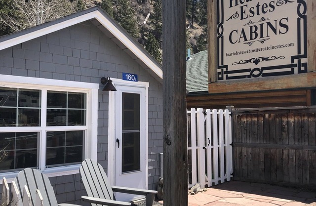 Cozy Cabin in Downtown Estes Park