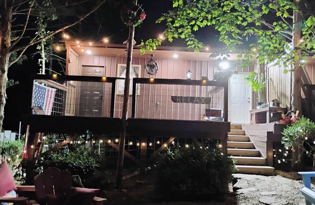 Cozy cabin in tranquil Natural Dam with AC,heat WiFi