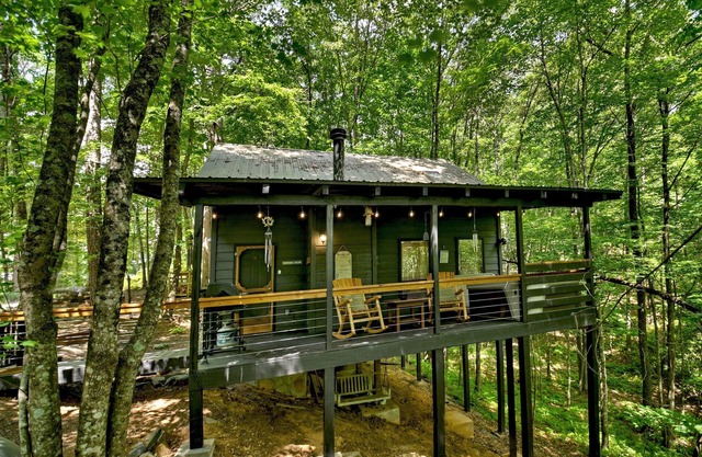 Cozy Cabin Retreat+ Hot Tub + Private + Pet Welcome