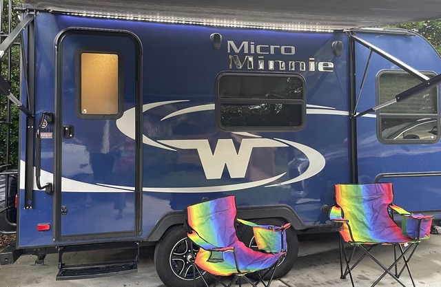 Cozy Camper just a 1/2 mile to historic downtown Woodstock