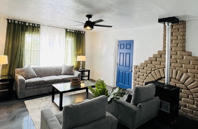 Cozy casita azul
