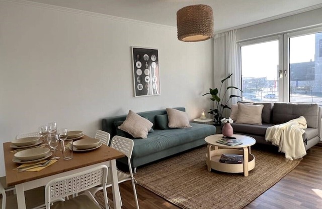 Cozy, central apartment on the North Sea