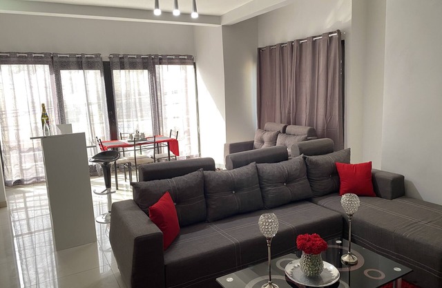 Cozy City Center Condo