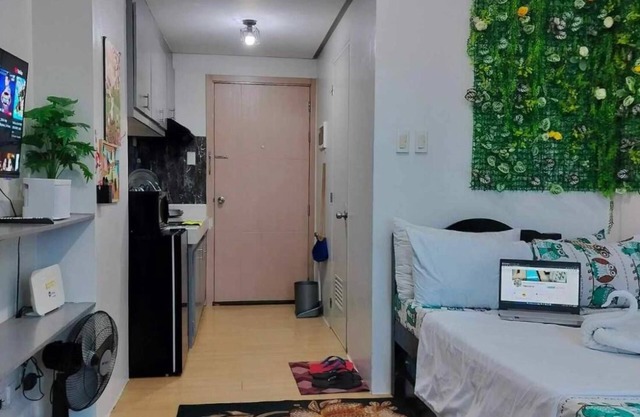 Cozy City View Condo in Quezon City - Your Home Away from Home