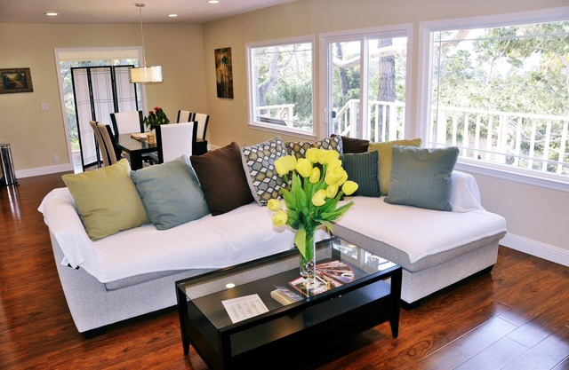 Cozy, Clean 3 BR/2 Bth Pebble Beach Home With Ocean View