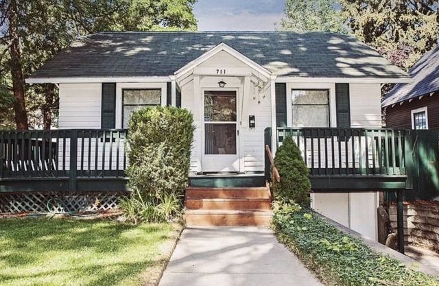 Cozy Comfort Nestled In Sanders Beach.Steps To Beach, Tubbs Hill, Downtown