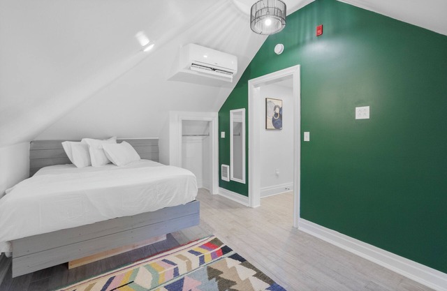 Cozy Comfortable and Quiet Loft