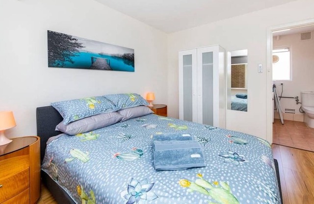 Cozy Comforts, walk to Crown & Optus Stadium