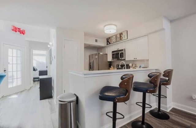 Cozy Condo 8 mins to DFW Airport