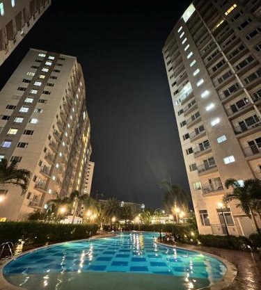 Cozy Condo at South Residences