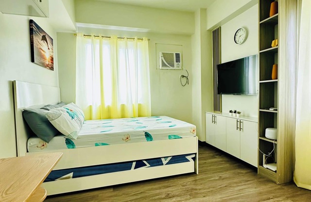 Cozy condo in Cebu City with gym, pool and WIFI