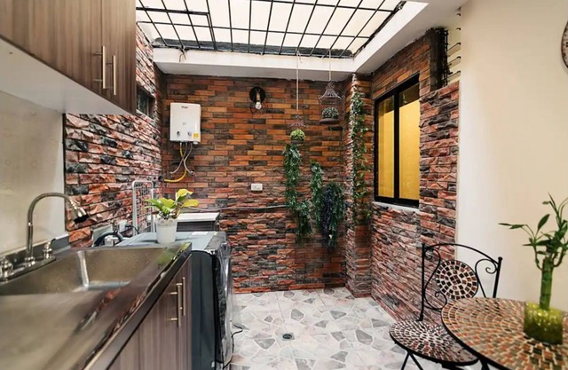 Cozy corner in El Poblado!