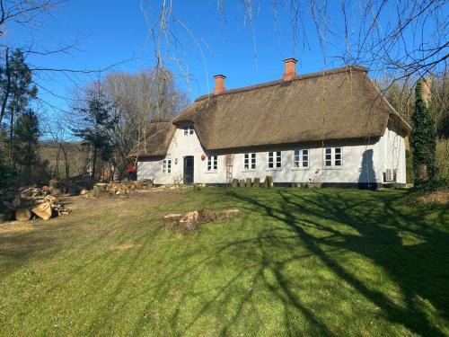 Cozy cottage getaway Holse