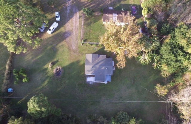 Cozy Cottage just minutes from Kennedy Space Center and Beaches
