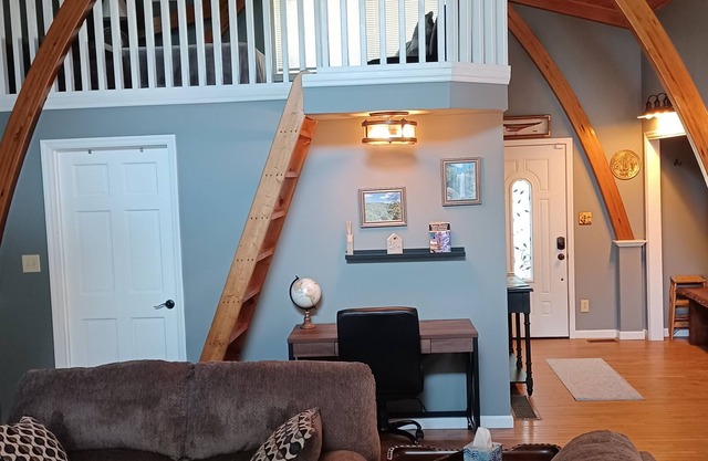 Cozy cottage minutes away from your next North GA adventure