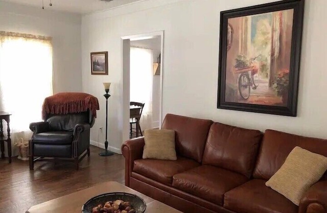 Cozy Country Farm House in North Keller