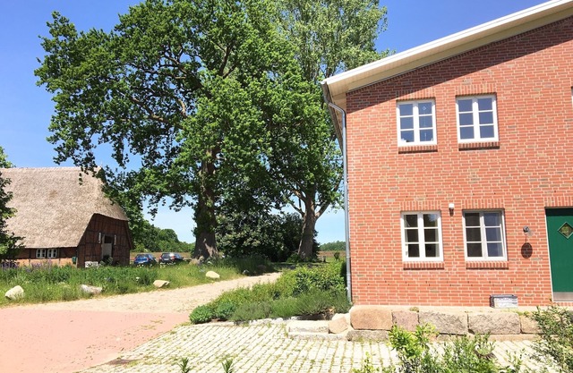 Cozy country life between Hamburg and Lübeck. 2-room-apartment 2 to max. 4 pers.
